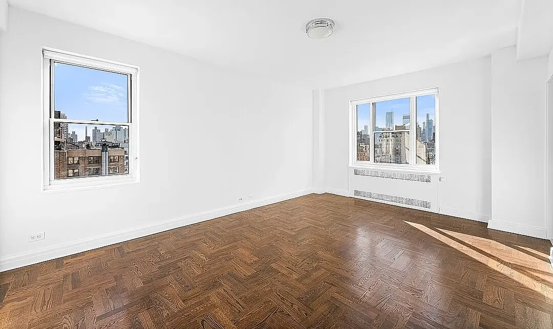 295 Central Park West — Photo 2
