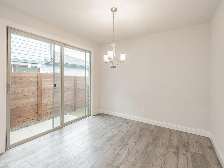 9709 Thorncrown Ln — Photo 12