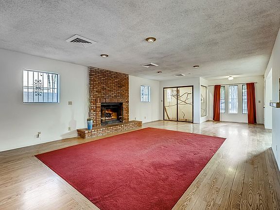 5th image of 2317 Monterey Ave