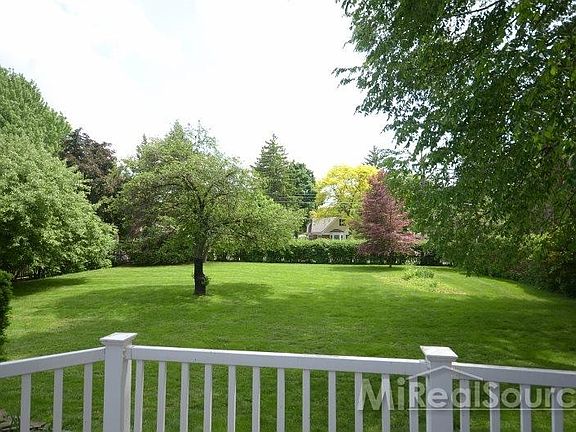 Boasts apple trees and garden (annual asparagus patch)