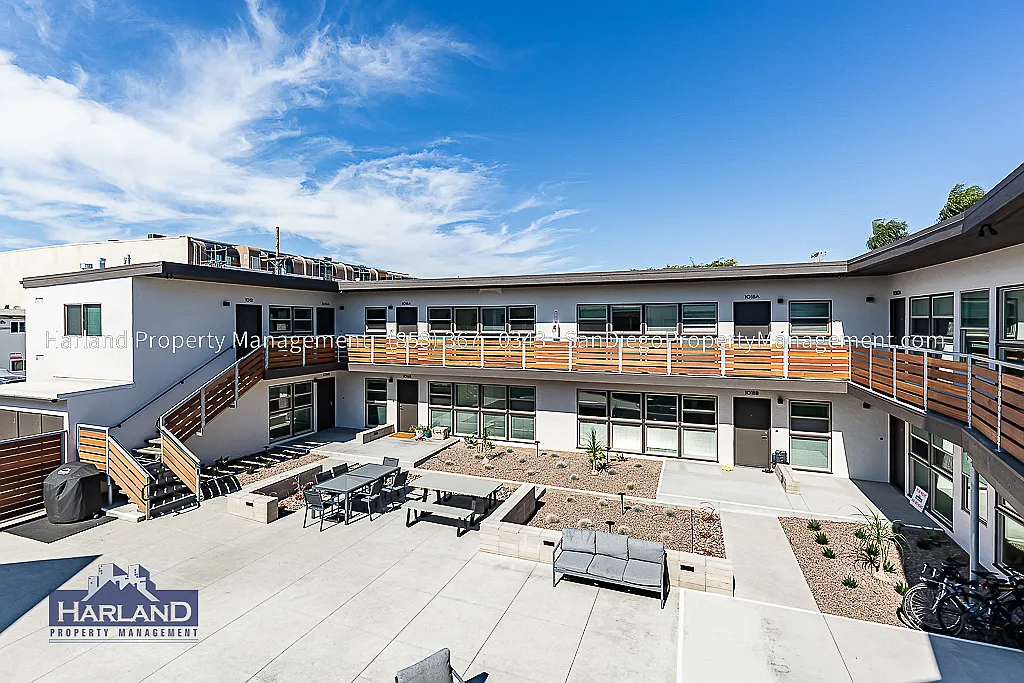 2 bed, 1.0 bath, 800 sqft, $3,650 — Photo 4