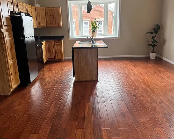 115 N Market St #2A — Photo 1