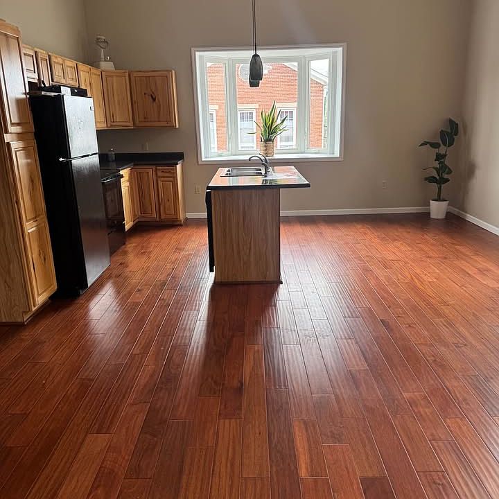 1st image of 115 N Market St #2A