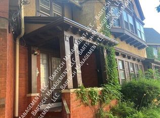 1822 N Cambridge Ave, Milwaukee, WI 53202