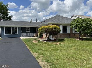 67 Medford Ln, Willingboro, NJ 08046