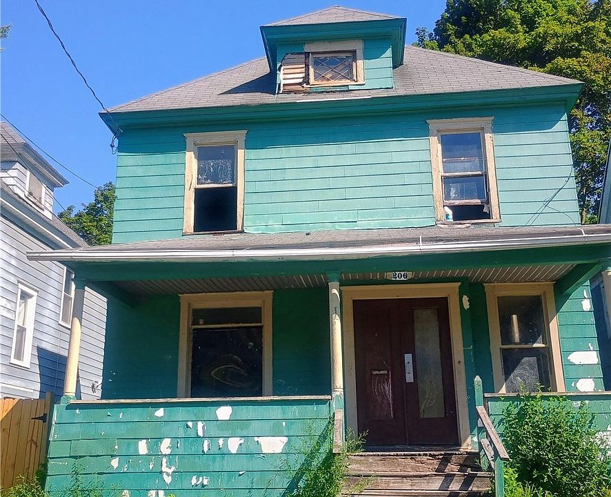 1st image of 206 W Newell St