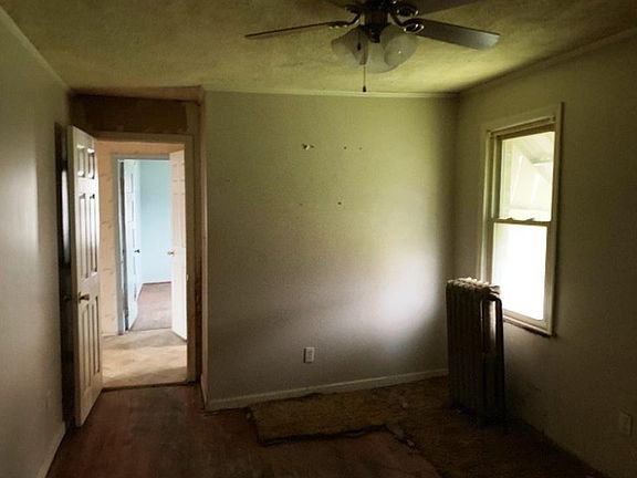 3rd image of 189 Caldwell St