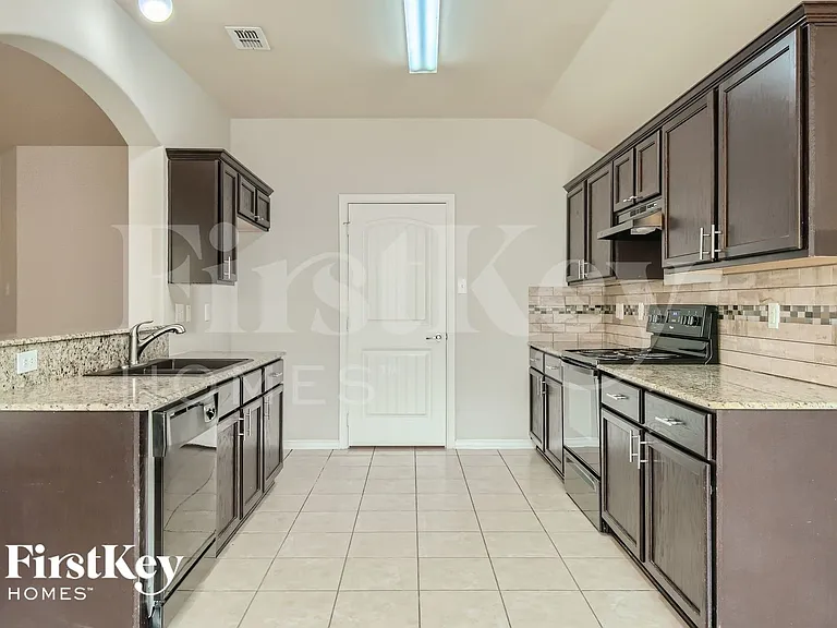 6743 Ohana Pl — Photo 14