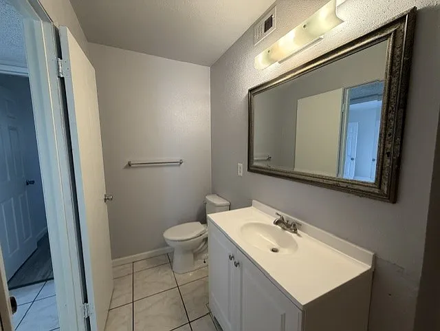 135 W Swain Dr — Photo 8