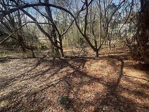 2nd image of 4675 Riveredge Cv #3