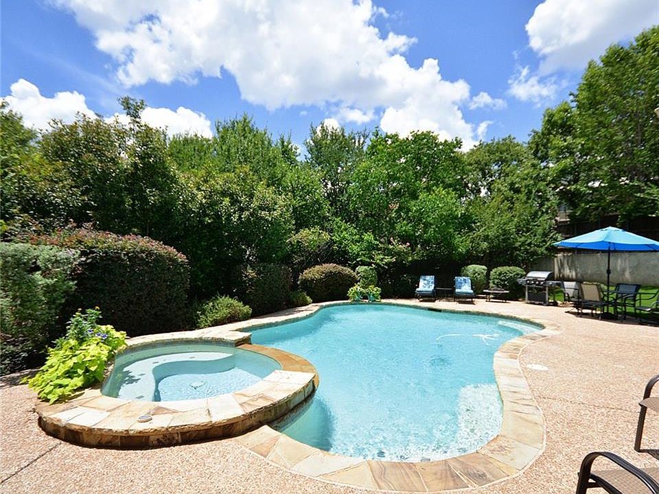 1st image of 2704 Cypress Hills Ct
