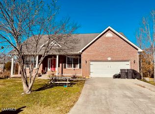 5129 Eagle Crossing Dr, Maryville, TN 37801