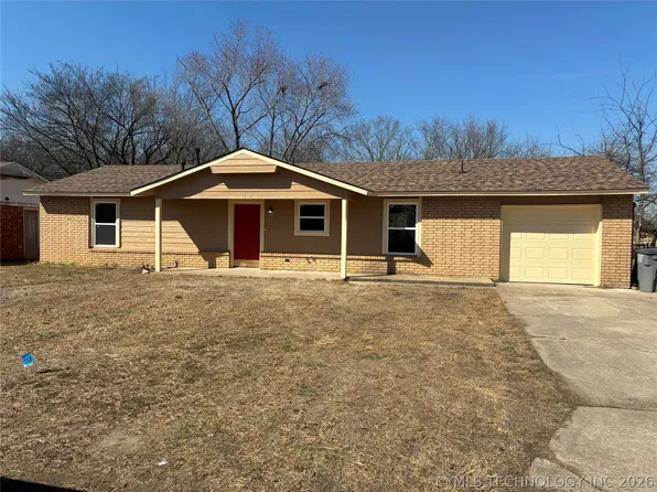 519 Park St, Wagoner, OK 74467