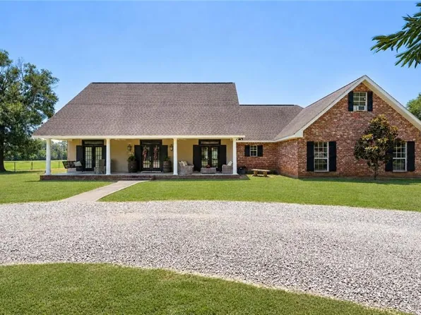 607 Maple St, Elizabeth, LA 70638