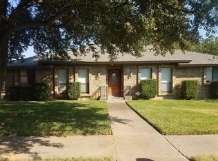 2725 Whispering Trail Cir, Pantego, TX 76013