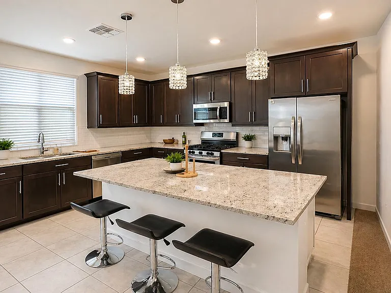 E Marlin Dr — Photo 4