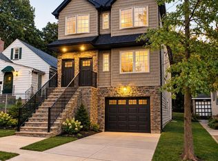 132 Alden Pl, Staten Island, NY 10301