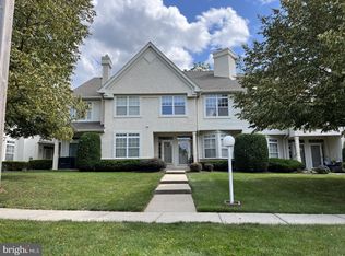 106 Dresher Woods Dr, Dresher, PA 19025