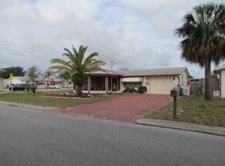 2507 Almond Dr, Holiday, FL 34691