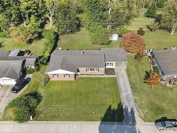 2nd image of 600 N Parkview Dr