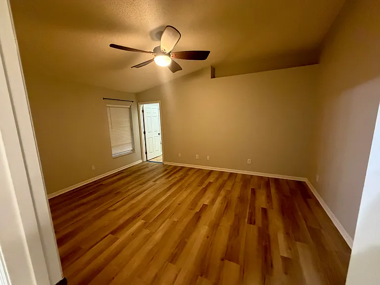 4911 Manchester Dr — Photo 23