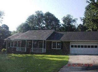 2213 Ivy Crest Dr, Buford, GA 30519