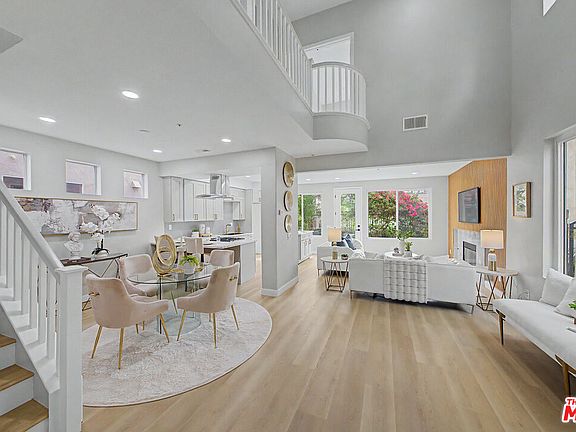 2nd image of 13426 Ashbury Ct