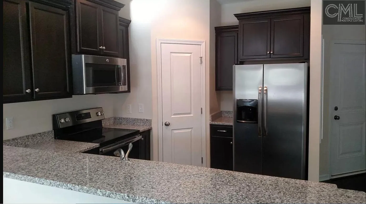 3 bed, 1647 sqft, $2,050 — Photo 4