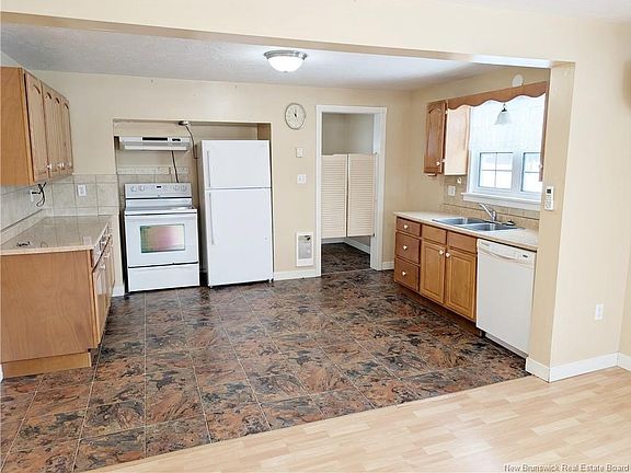 2nd image of 201 Fairfield Rd