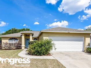 1840 Woodcut Dr, Lutz, FL 33559
