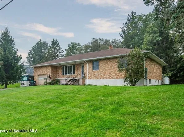 1001 Hudson St, Forest City, PA 18421