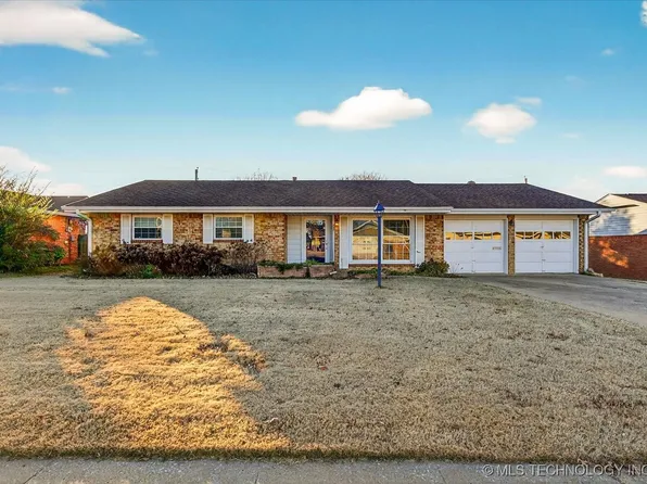 737 Crown Dr, Bartlesville, OK 74006