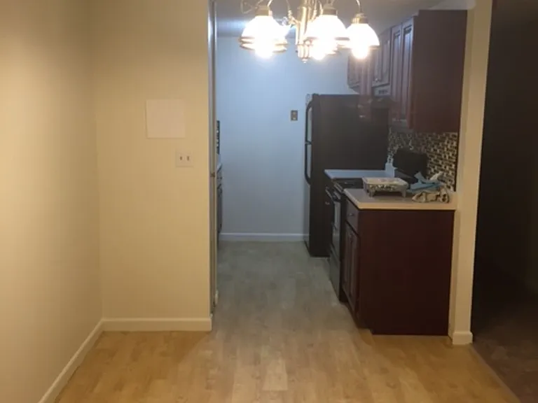 Residences at Riverside — Photo 7