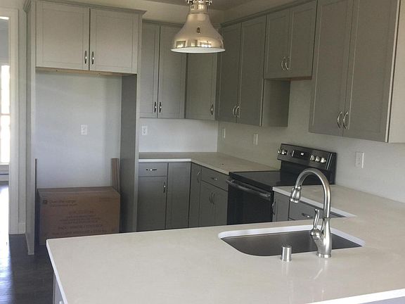 3rd image of 51 Artisan Pkwy