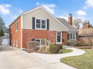 330 Dover Ave, La Grange Park, IL 60526