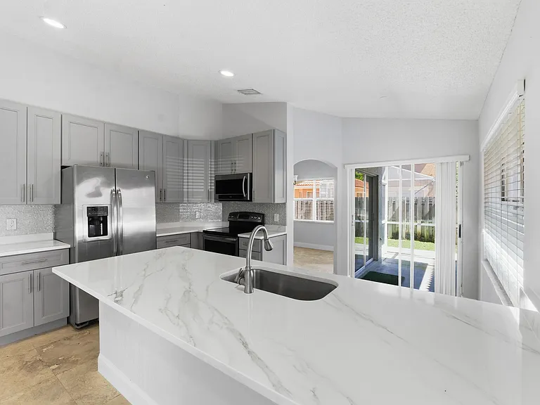10781 Cypress Lake Ter — Photo 10