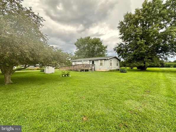 2527 Sandtown Rd, Felton, DE 19943