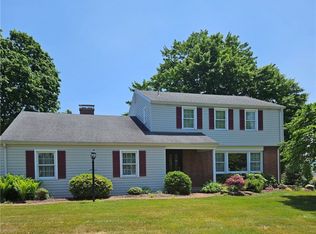 16 Windsor St, Indiana, PA 15701