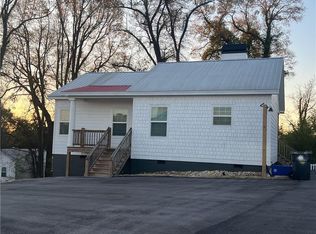 626 Liberty Overlook Dr, Gainesville, GA 30501