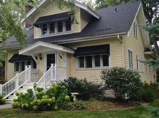 855 Lakeside Dr SE, East Grand Rapids, MI 49506