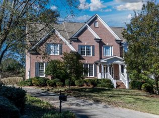 48 Lakecrest Cir, Suwanee, GA 30024