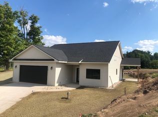 705 Maple Creek Blvd, Petoskey, MI 49770