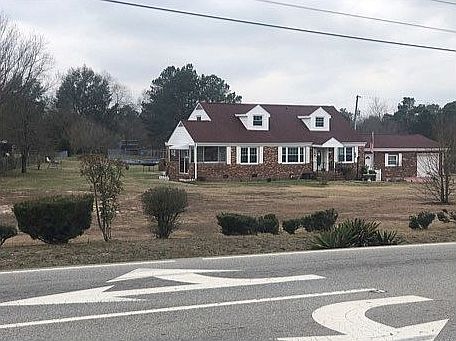 2nd image of 1709 McArthur Rd