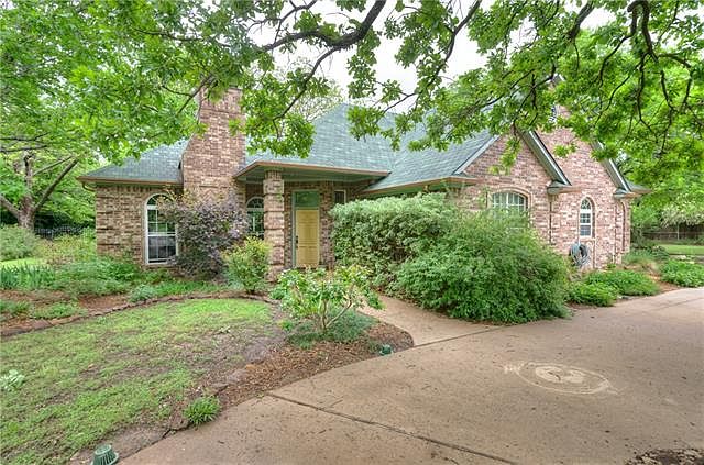 1st image of 704 Valley View Ct