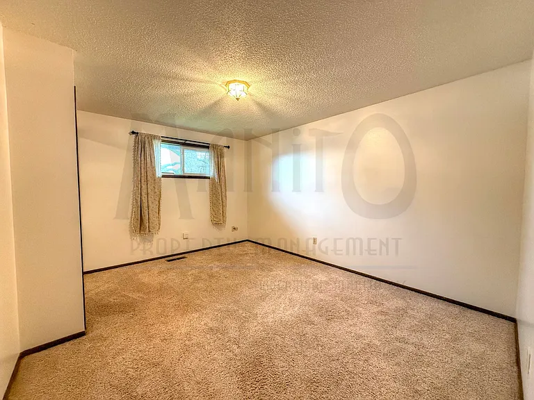 7924 E Indiana Ave — Photo 7