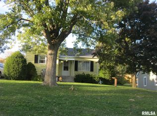 1305 11th Ave, Fulton, IL 61252