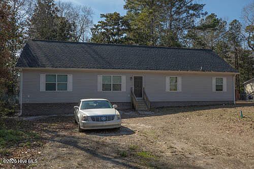 2nd image of 800 Wildwood Circle