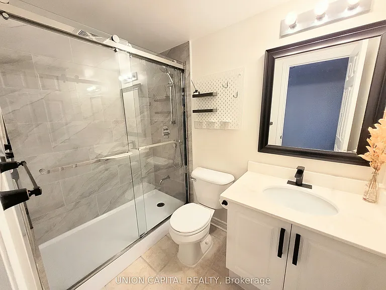 314 John St #190 — Photo 12
