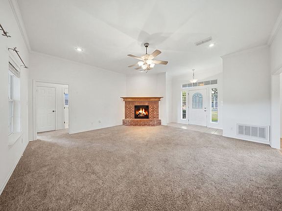 5th image of 400 S College St