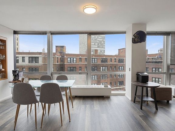 4th image of 2403 N Lakeview Ave #1